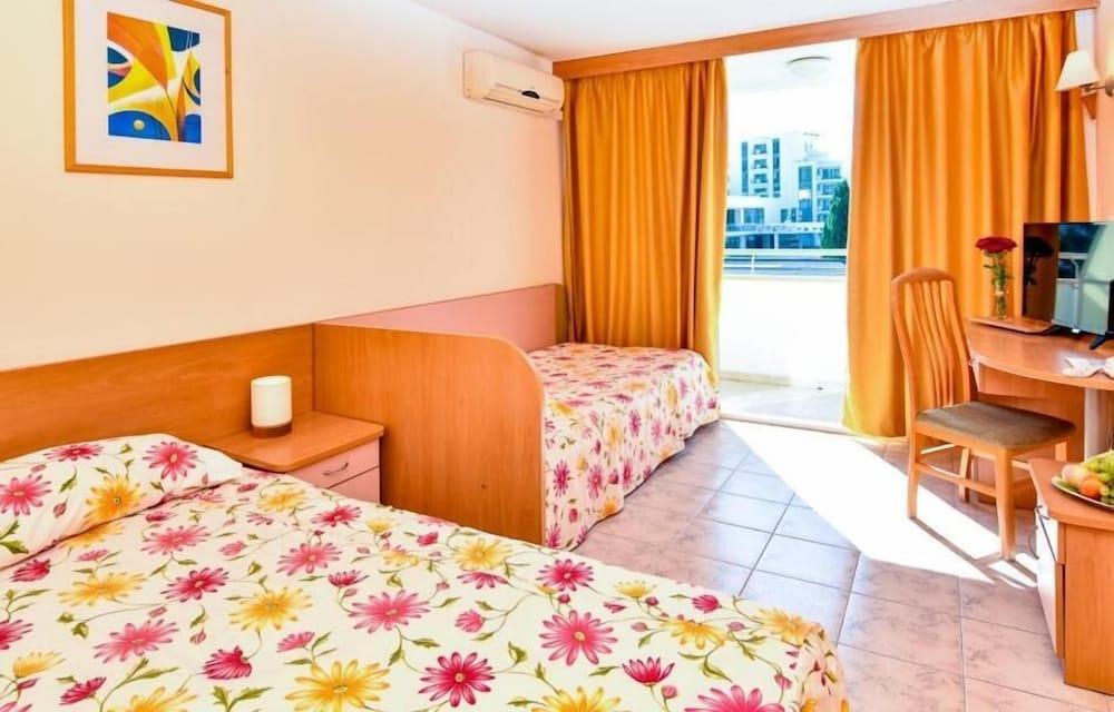 Hotel Oasis Albena Dış mekan fotoğraf